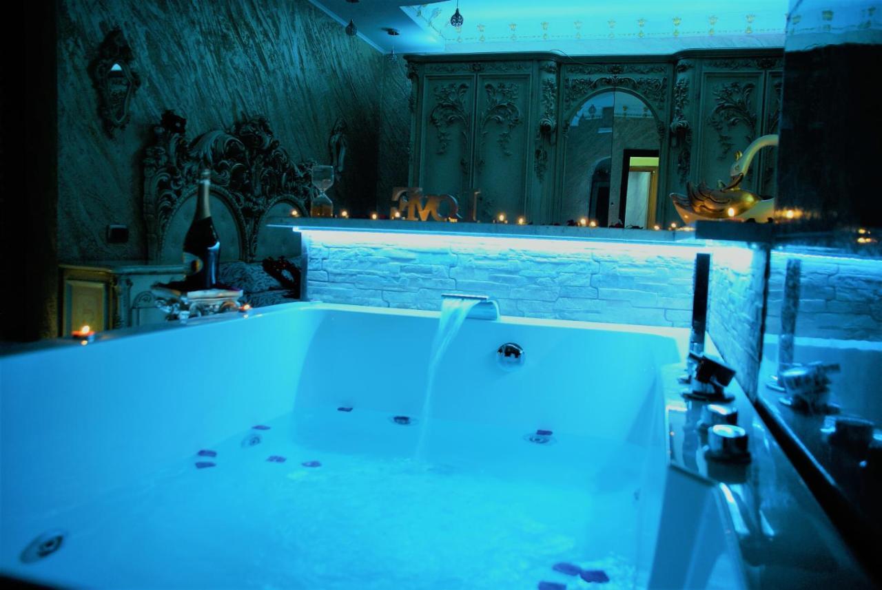 Gold Luxury Suite Home Roma Ngoại thất bức ảnh