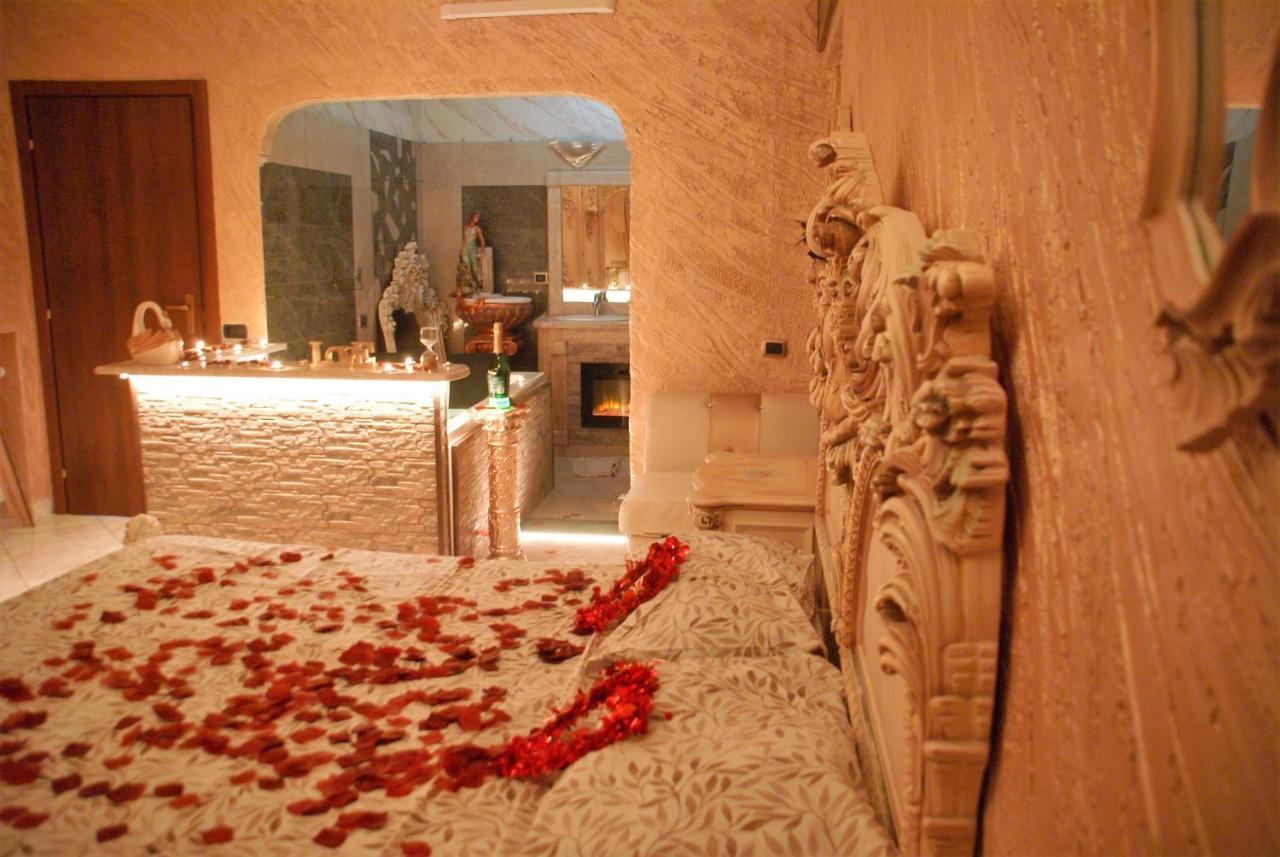Gold Luxury Suite Home Roma Ngoại thất bức ảnh