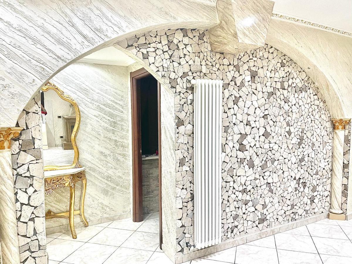 Gold Luxury Suite Home Roma Ngoại thất bức ảnh