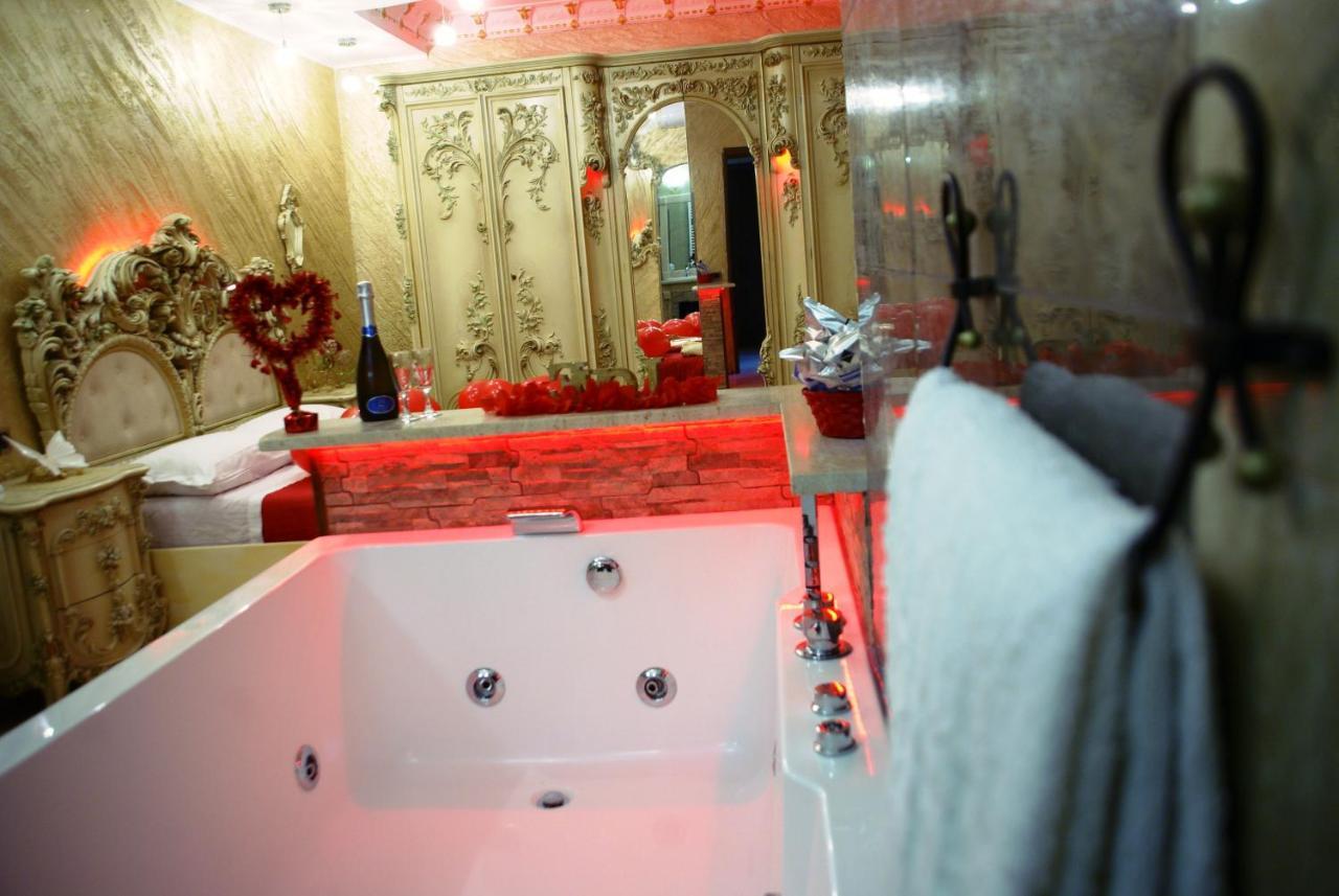 Gold Luxury Suite Home Roma Ngoại thất bức ảnh